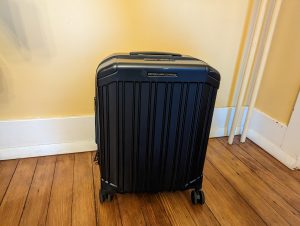 A picture of a suitcase